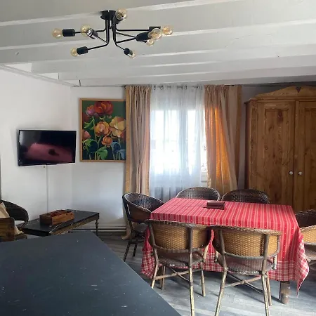 2 Bedroom 2 Bathrooms Sleeping 8 Formiguères