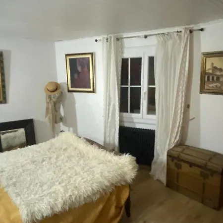 2 Bedroom 2 Bathrooms Sleeping 8