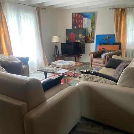 Apartment 2 Bedroom 2 Bathrooms Sleeping 8